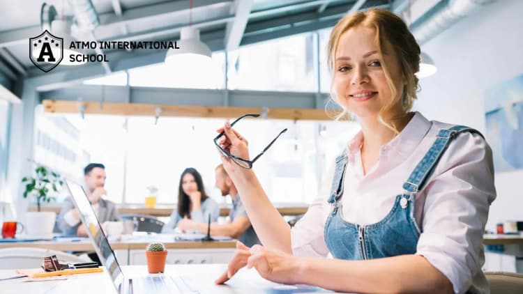 A Level Business: Complete Guide to Business Studies at Advanced Level